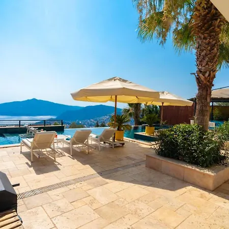 5 Bedroom - Private Pool And Seaviews 칼칸