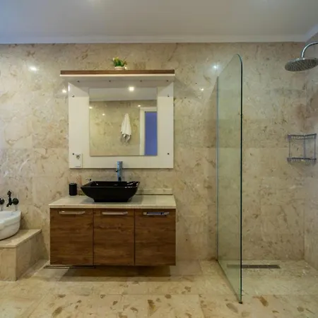 빌라 5 Bedroom - Private Pool And Seaviews 칼칸