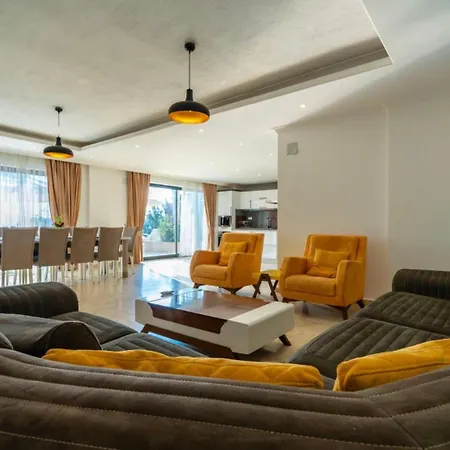 5 Bedroom - Private Pool And Seaviews 빌라
