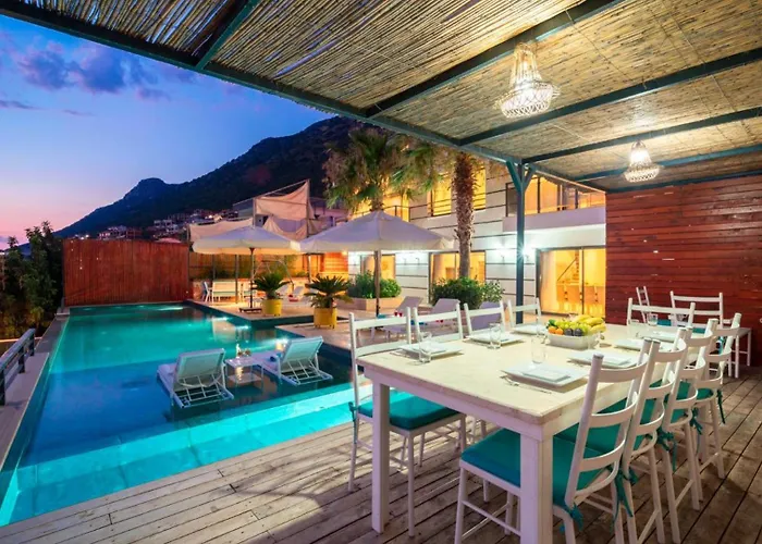 5 Bedroom - Private Pool And Seaviews Villa Kalkan