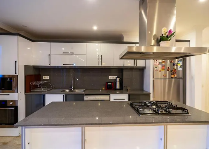 5 Bedroom - Private Pool And Seaviews * Kalkan