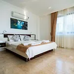 5 Bedroom - Private Pool And Seaviews Villa *