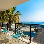 5 Bedroom - Private Pool And Seaviews