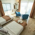 5 Bedroom - Private Pool And Seaviews * Kalkan